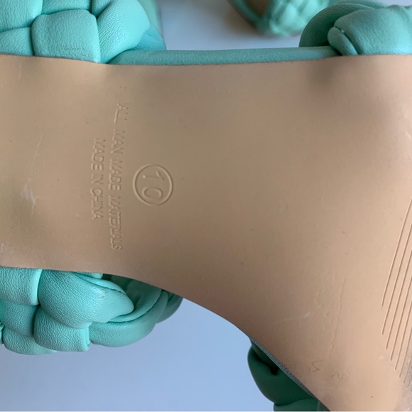 Liliana Twisted Mint sandals with braided straps, GUC, thick‎ 4.5” heel, size 10 - Picture 10 of 13